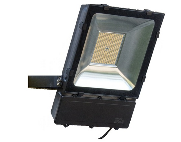 Masz oświetleniowy PARTNERSITE LM2x150C