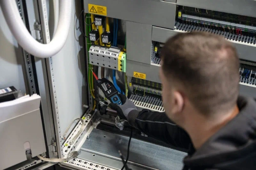 Tester napięcia Bosch EXPERT EXVT1000-17 (0601077700)