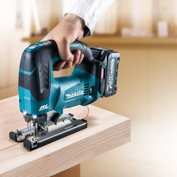 Wyrzynarka Makita JV002GZ