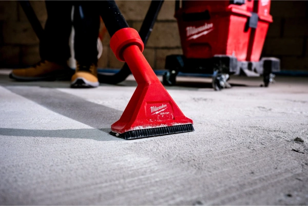 Odkurzacz akumulatorowy Milwaukee M18 FVC23L-0