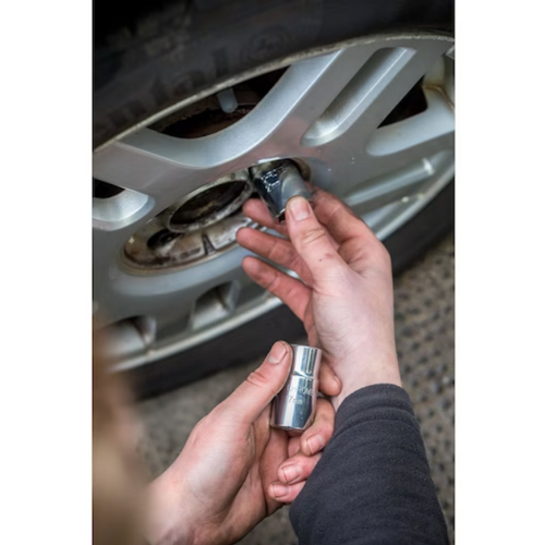 Teleskopowa rękojeść Stanley STHT80890-0