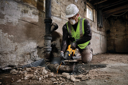 Pilarka szablasta Dewalt DCS389NT