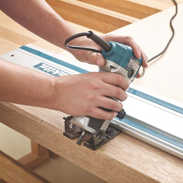 Frezarka górnowrzecionowa Makita RT0702CX2J