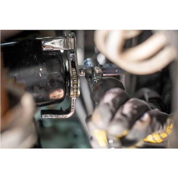 Samozaciskowy klucz do filtra oleju Stanley STHT80880-0