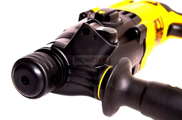 Młotowiertarka DeWalt D25133K +zestaw osprzętu