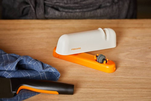 Ostrzałka Roll-Sharp Fiskars 1014214