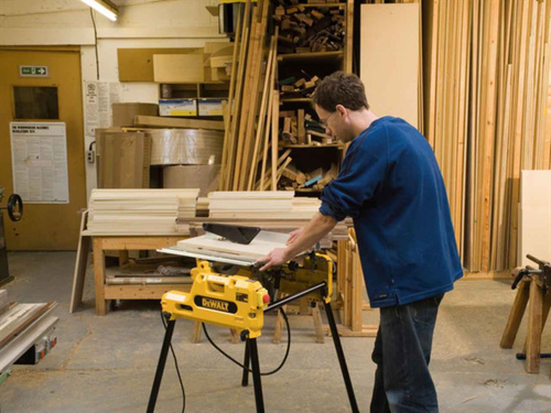 Pilarka stołowa/ukośnica Dewalt DW743N