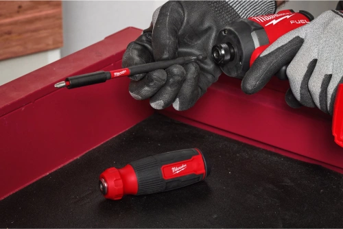 Wkrętak Milwaukee 14w1 z bitami udarowymi Shockwave™