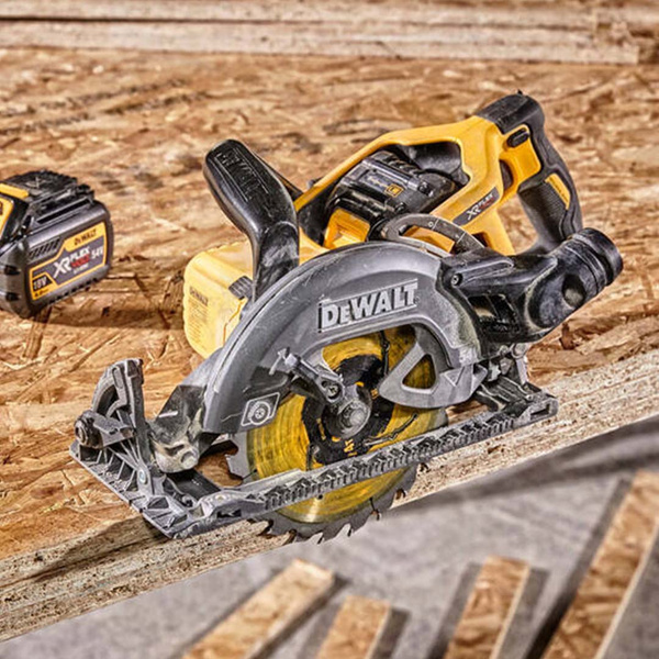 Pilarka tarczowa DeWalt DCS577N