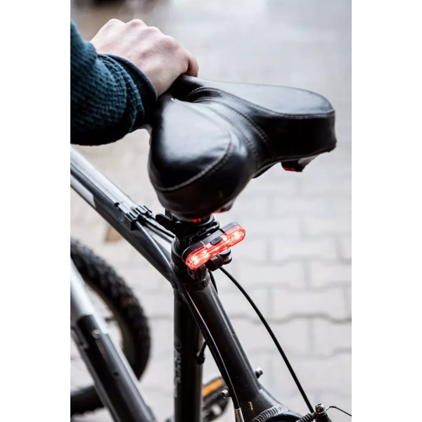 Tylna lampka rowerowa NEO Tools 91-002