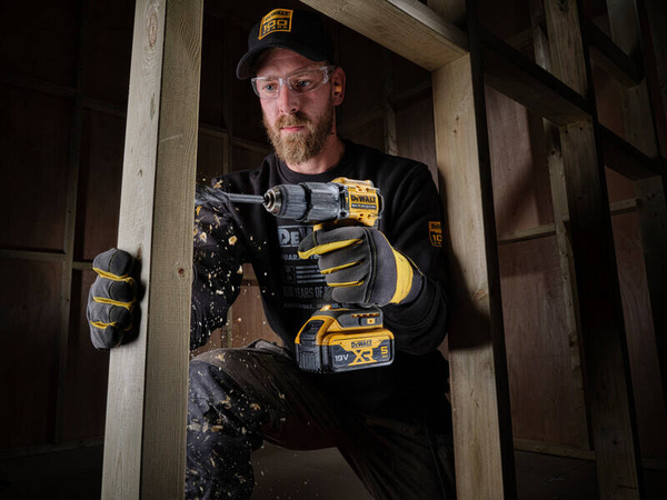 Wiertarko-wkrętarka Dewalt DCD100YP2T