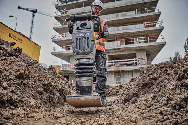 Ubijak Dewalt DCPS660N