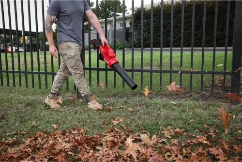 Dmuchawa do liści Milwaukee M18 F2BL-802