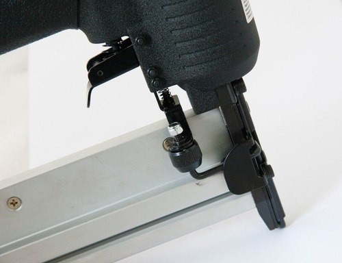 4PRO Sztyfciarka Zszywacz 4PRO2W1