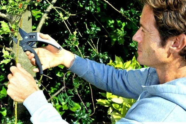 Sekator kowadełkowy Fiskars P83