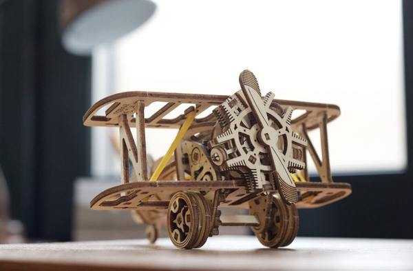 Awionetka UGEARS UG70159