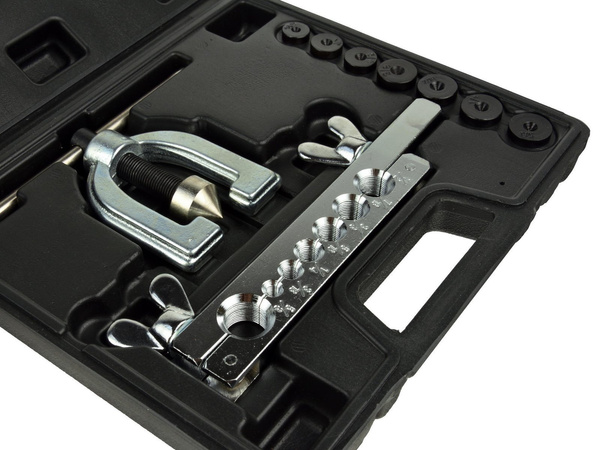 Zestaw do zarabiania przewodów hamulcowych 10 elementów Geko G02721