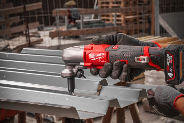 Nożyce do blachy Milwaukee M12 FNB16-402X