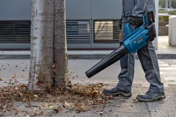 Dmuchawa Bosch GBL 18V-750 (06008D2000)