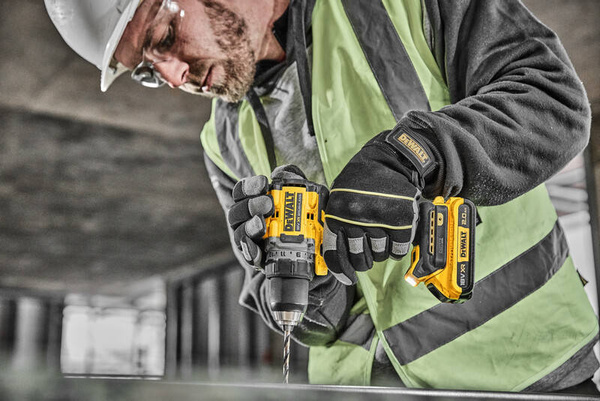 Wiertarko-wkrętarka DeWALT DCD800NT