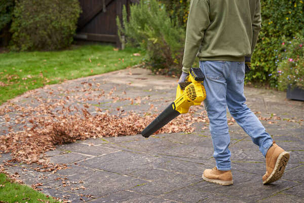 Dmuchawa do liści Stanley Fatmax SFMCBL714M1-QW