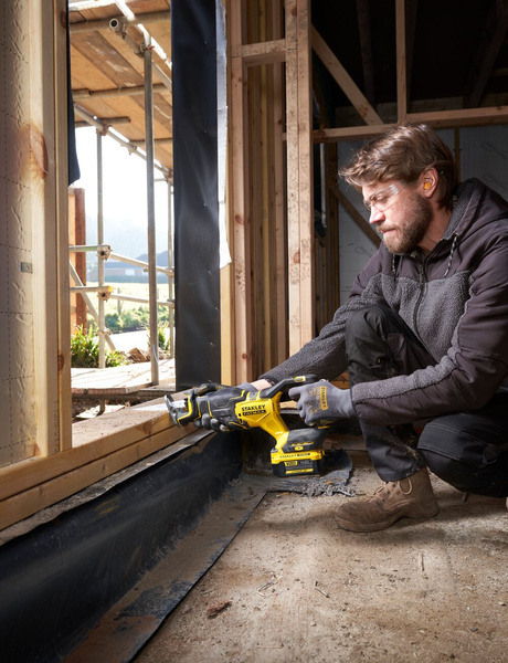 Pilarka szablasta Stanley Fatmax SFMCS311B