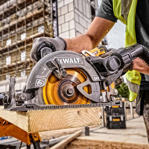 Pilarka tarczowa DeWalt DCS577N