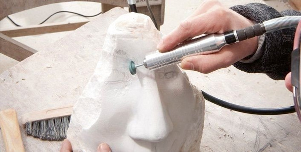 Dremel Fortiflex + Wałek z prostnicą + 21 szt. osprzętu