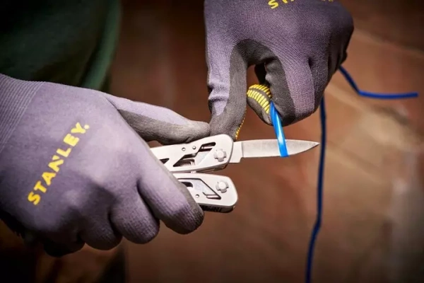 Stanley 0-84-519 - Multitool
