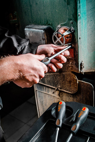 Zestaw wkrętaków i bitów Neo Tools 04-211