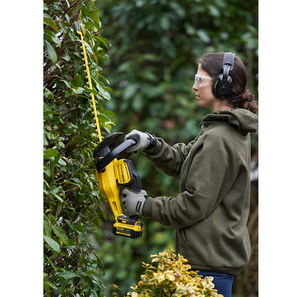 Nożyce do żywopłotu Stanley SFMCHT855M1