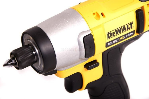 Zestaw elektronarzędzi akumulatorowych DeWalt DCK211D2T