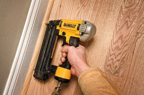 Dewalt gwoździarka DPN1850PP-XJ