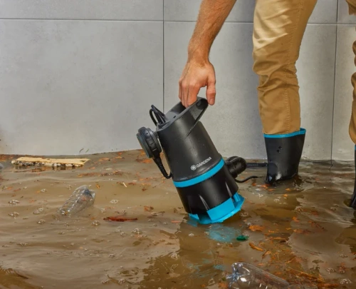 Pompa zanurzeniowa 2 w 1 do wody czystej/ brudnej Gardena 20000 BASIC 09018-47