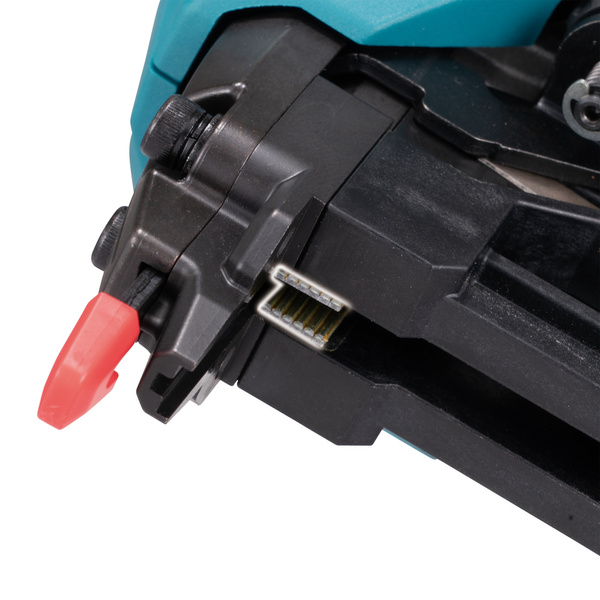 Zszywacz akumulatorowy Makita DST630RFJ