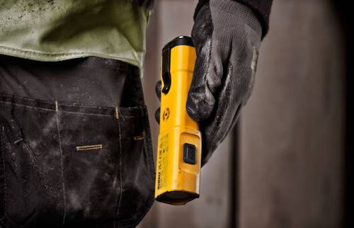 Akumulatorowa latarka LED DeWALT DCL183-XJ