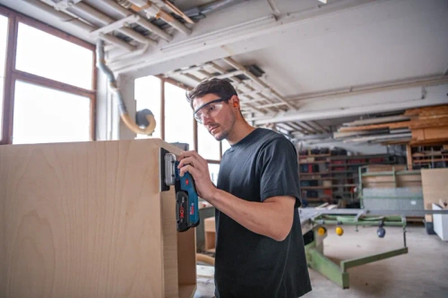 Szlifierka oscylacyjna Bosch GSS 18V-13