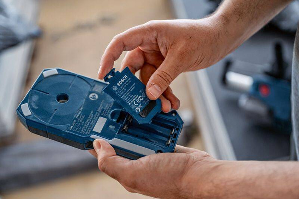 Detektor Bosch GMS 120-27 0601081700