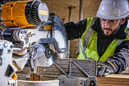 Ukośnica DeWalt DWS780-QS