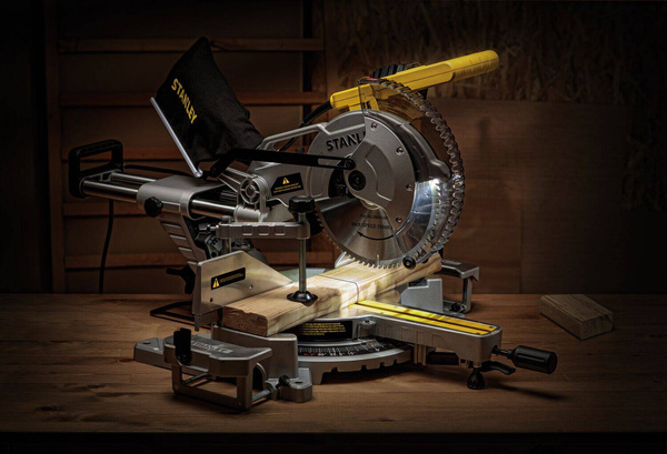 Ukośnica Stanley SM1800-QS