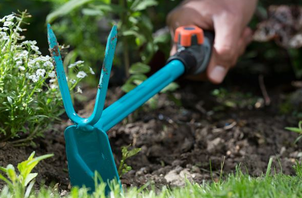 Motyczka prosta (2 zęby) Combisystem GARDENA 8913-20