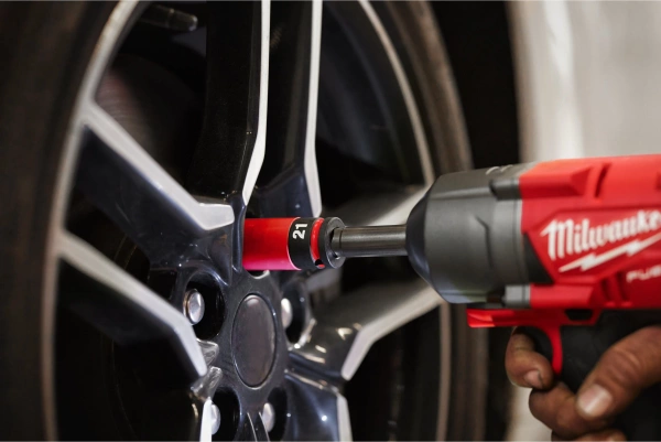 Nasadka udarowa do felg 1/2" Milwaukee SHOCKWAVE™ Impact Duty 19 mm