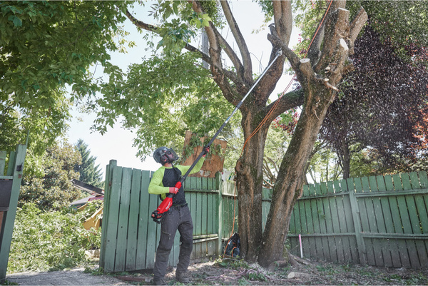 Podkrzesywarka teleskopowa Milwaukee M18 FTPS30-0