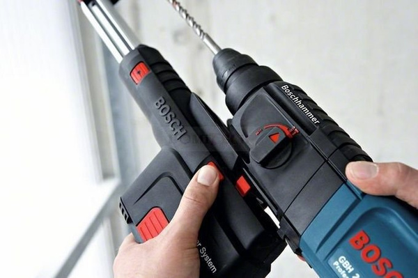 Bosch GBH 2-23 REA Młot udarowo-obrotowy