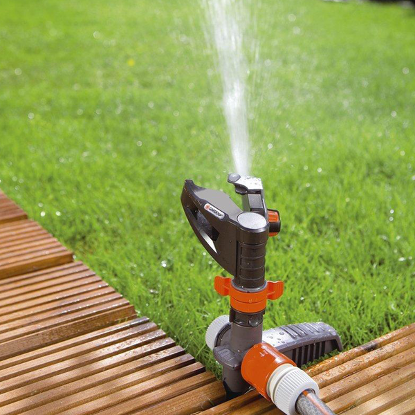 Zraszacz bijakowy dookolny i sektorowy na szpilce Comfort 08141-20 Gardena