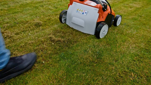 Wertykulator elektryczny Stihl RLE 240 62910115610