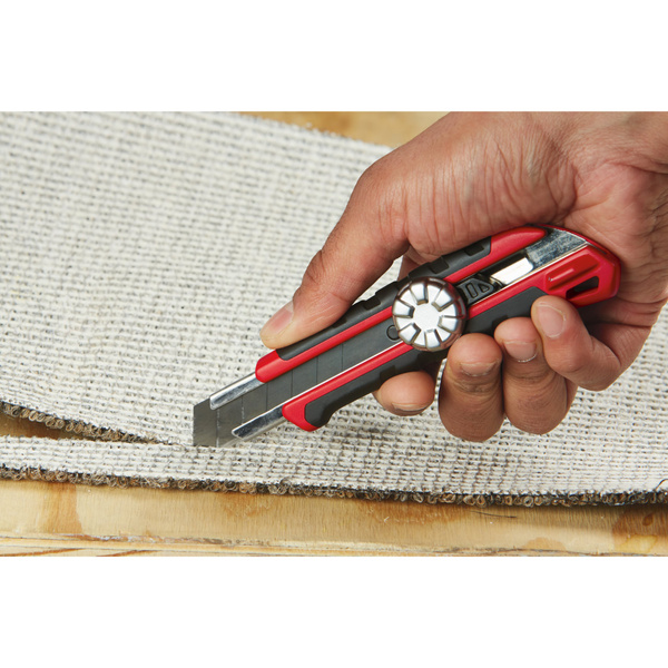 Nożyk z łamanym ostrzem Milwaukee Snap knife 18 mm 48221961