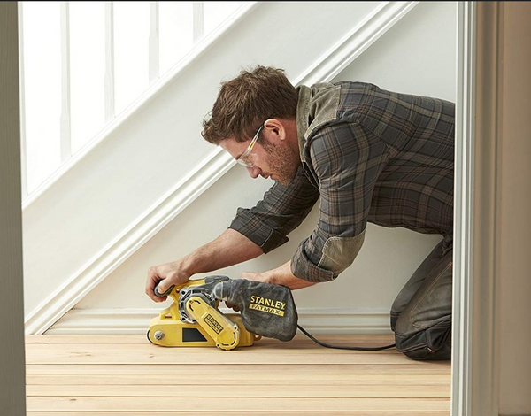 Szlifierka taśmowa Stanley Fatmax FMEW204K