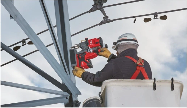 Wiertarka magnetyczna Milwaukee M18 FMDP-0C