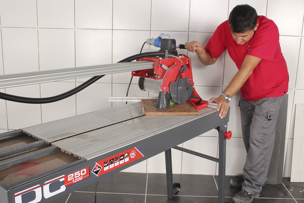 Przecinarka do glazury Rubi DC-250 1200 z tarczą CEV 250 55941